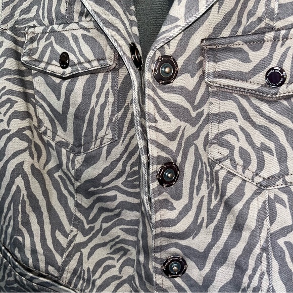White House Black Market Espresso Brown Zebra Print Denim Jacket Women’s 8 - Picture 2 of 6